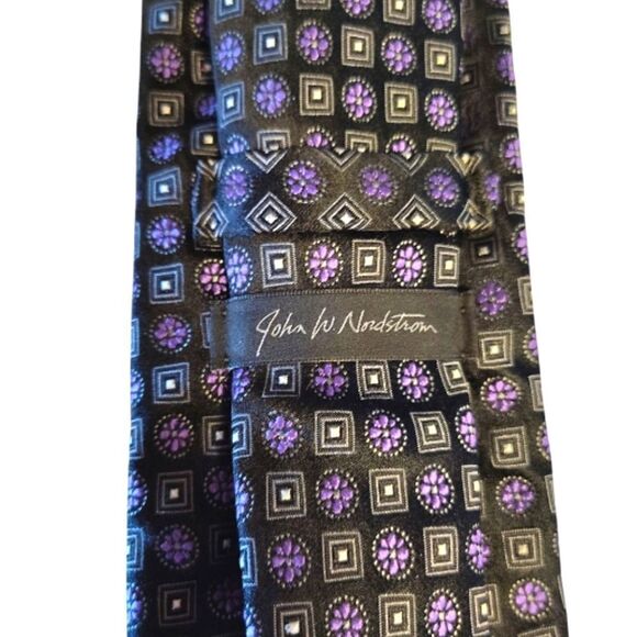 John W Nordstrom Black Purple Printed Men's Designer Silk Neck Tie - Picture 4 of 11